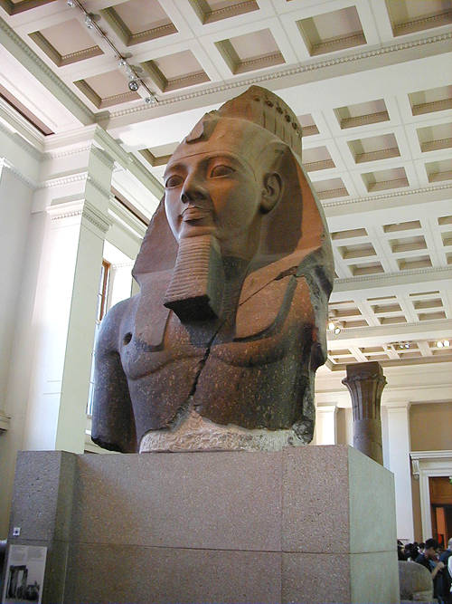 Bust of Ramesses II — image 2