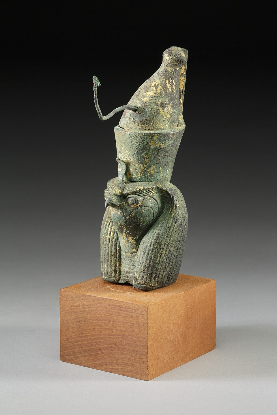 Golden Pendant of Osorkon II — image 18