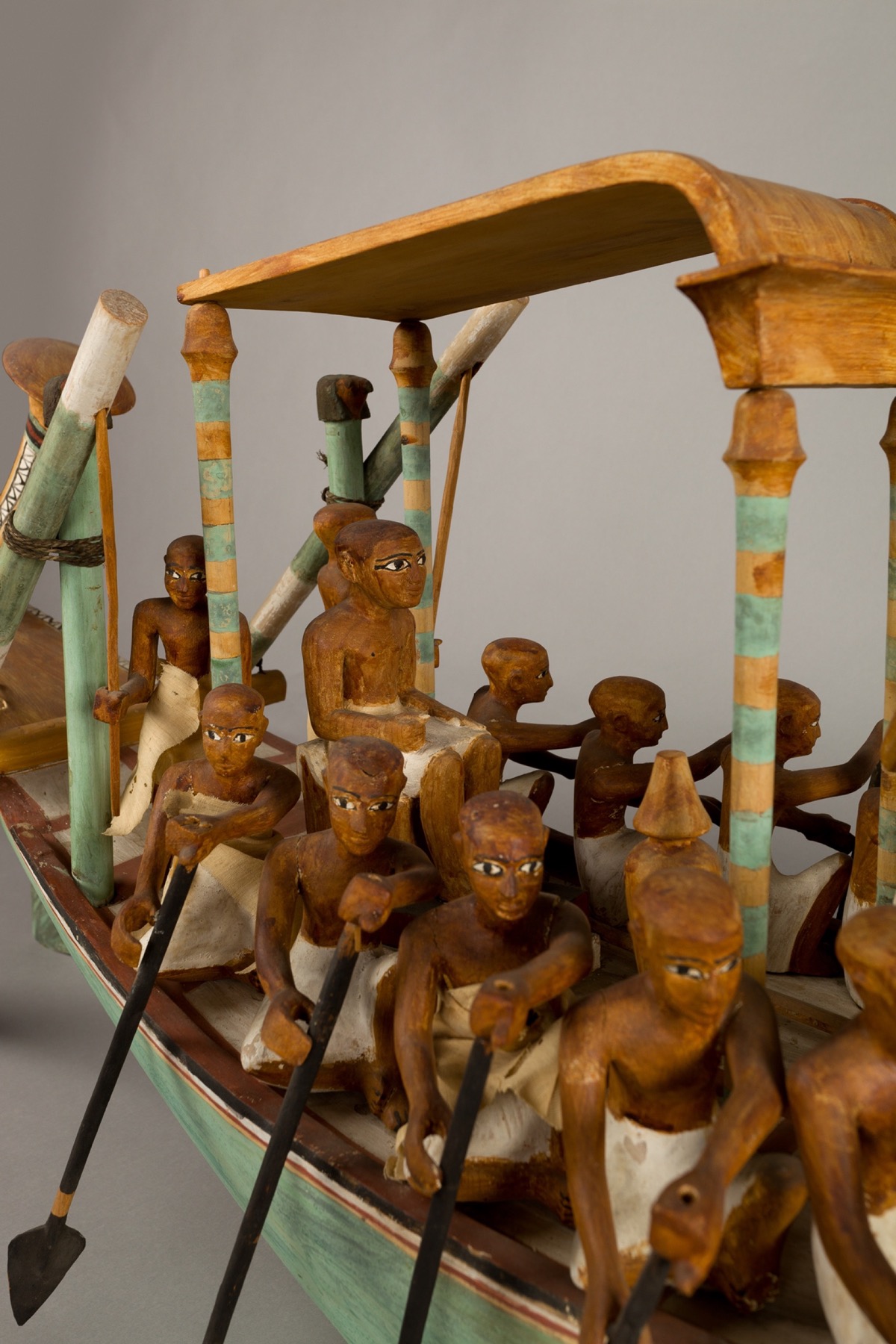 Servant Figurine: Woman Grinding Grain — image 3