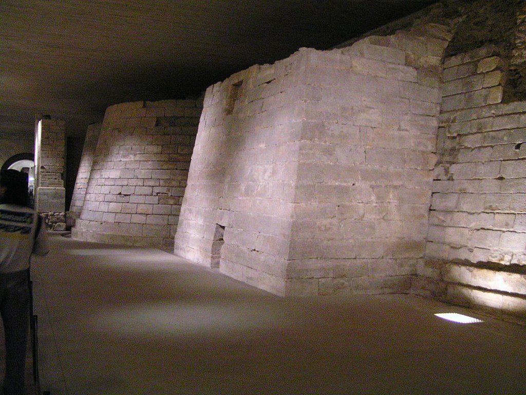 Medieval Palaces — image 10