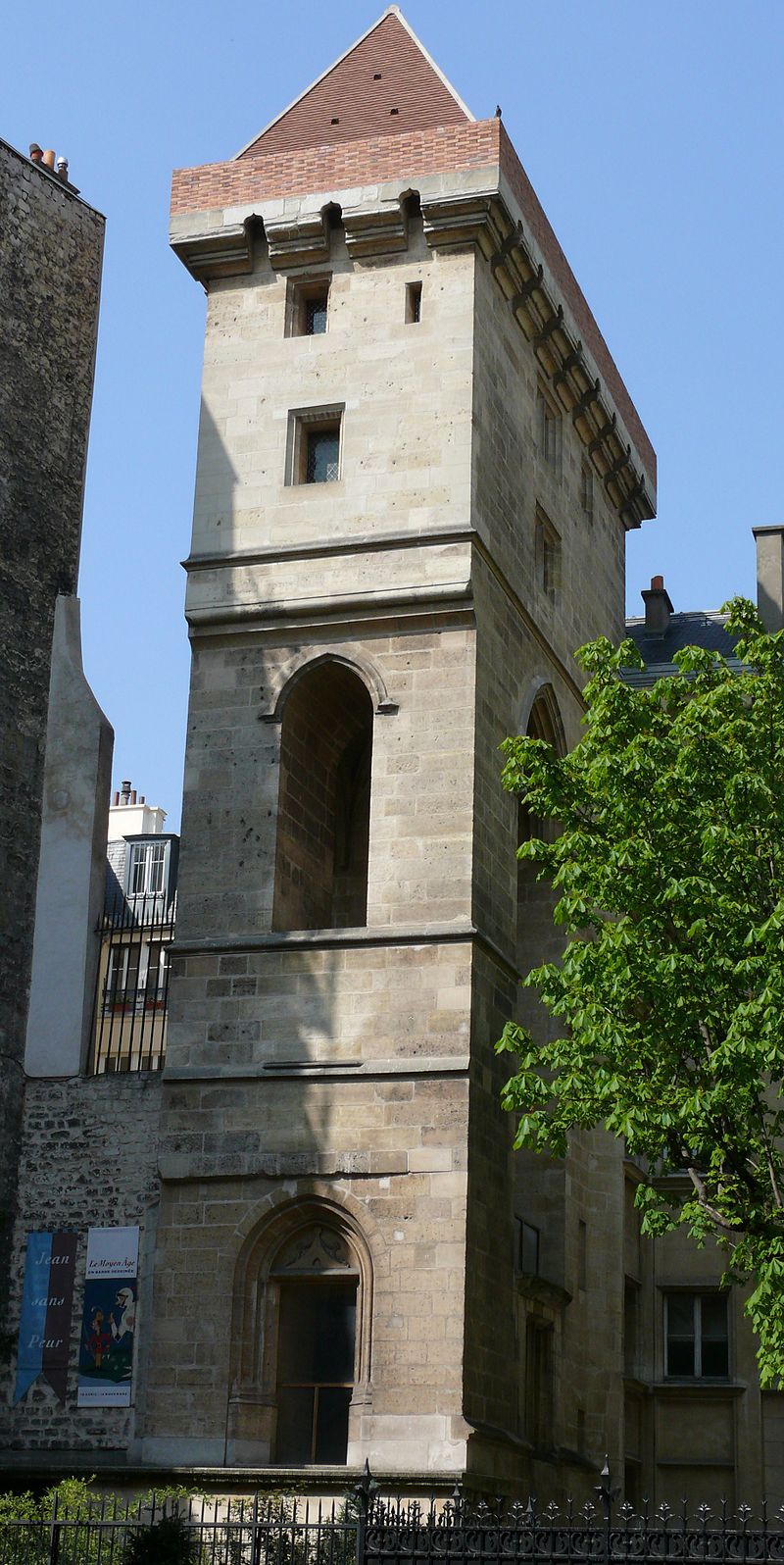 Medieval Townhouses — image 1