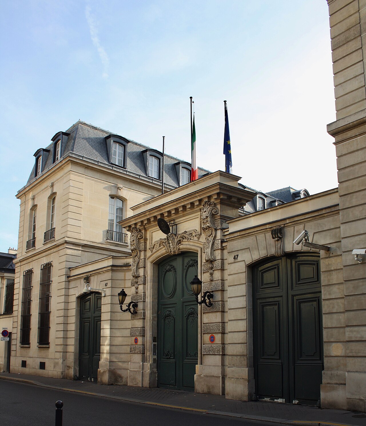 The Faubourg Saint Germain — image 3