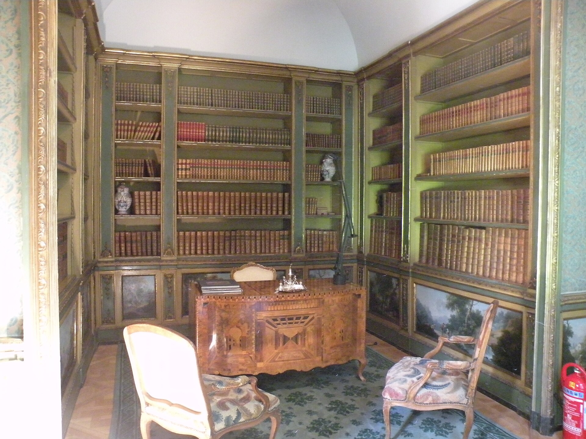 The Faubourg Saint Germain — image 4