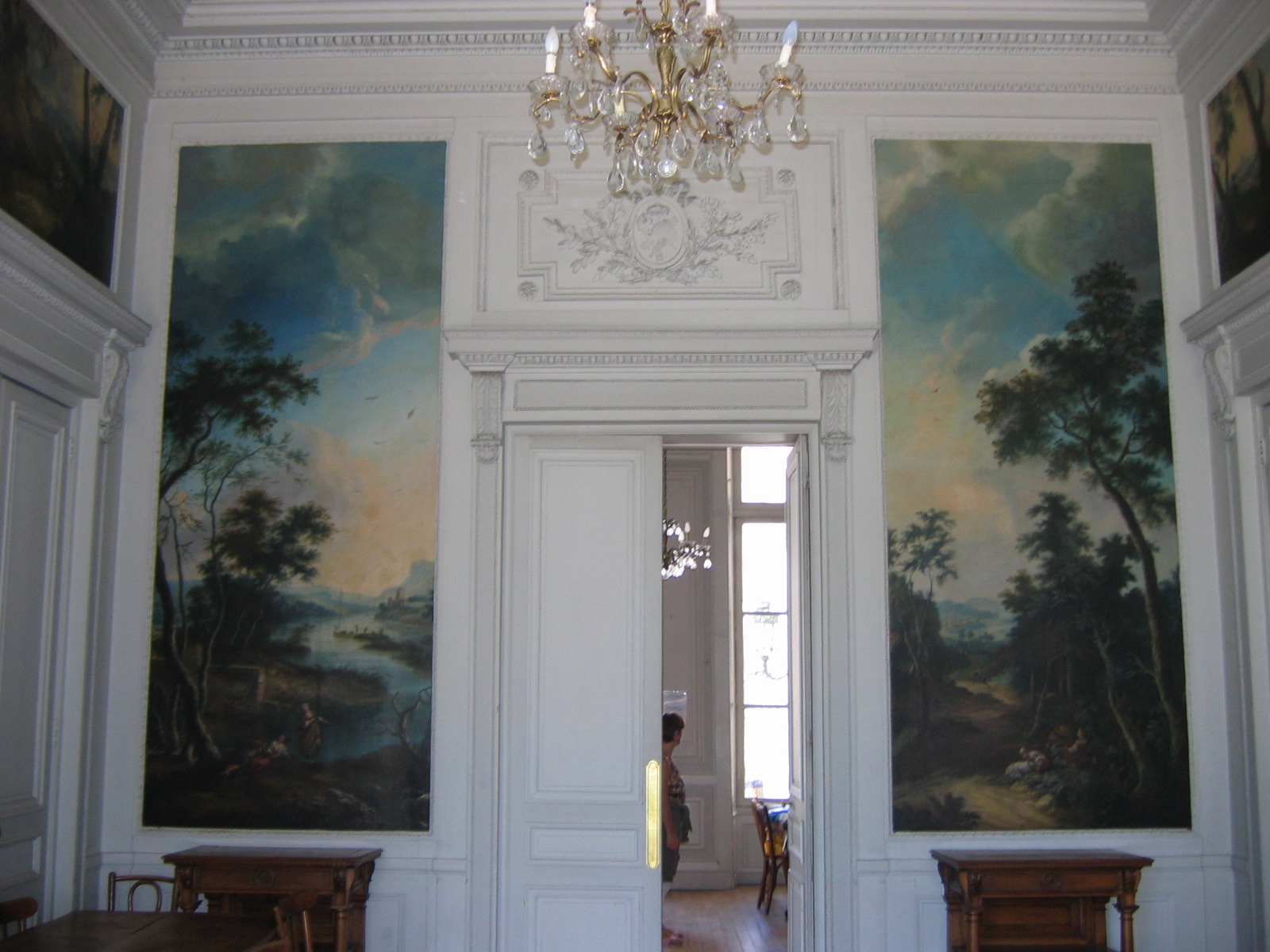 The Faubourg Saint Germain — image 4
