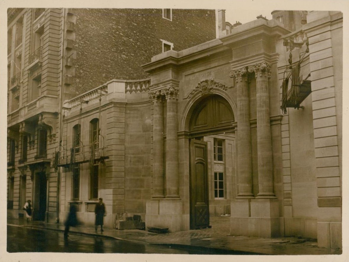 The Faubourg Saint Germain — image 4