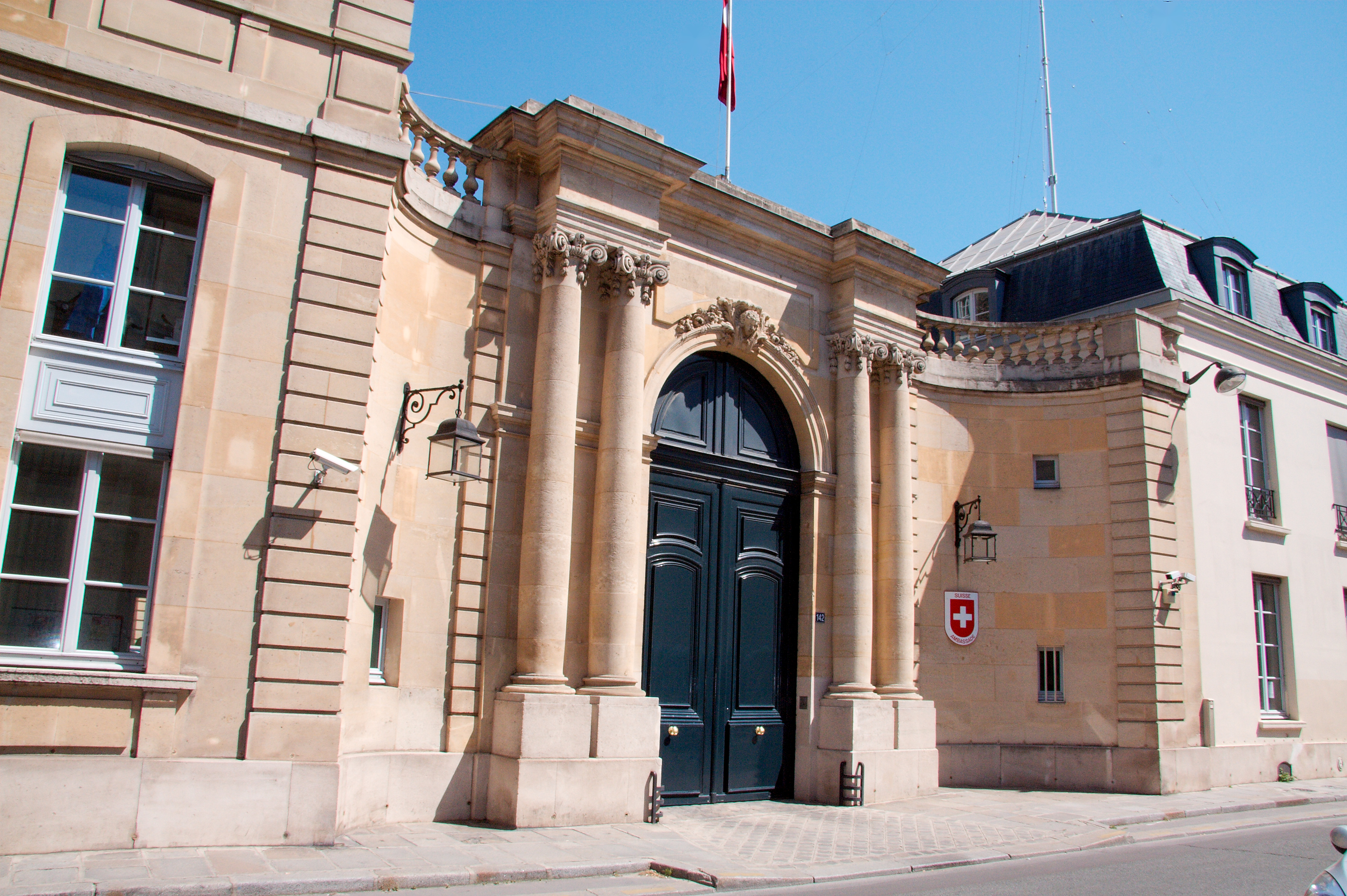 The Faubourg Saint Germain — image 7