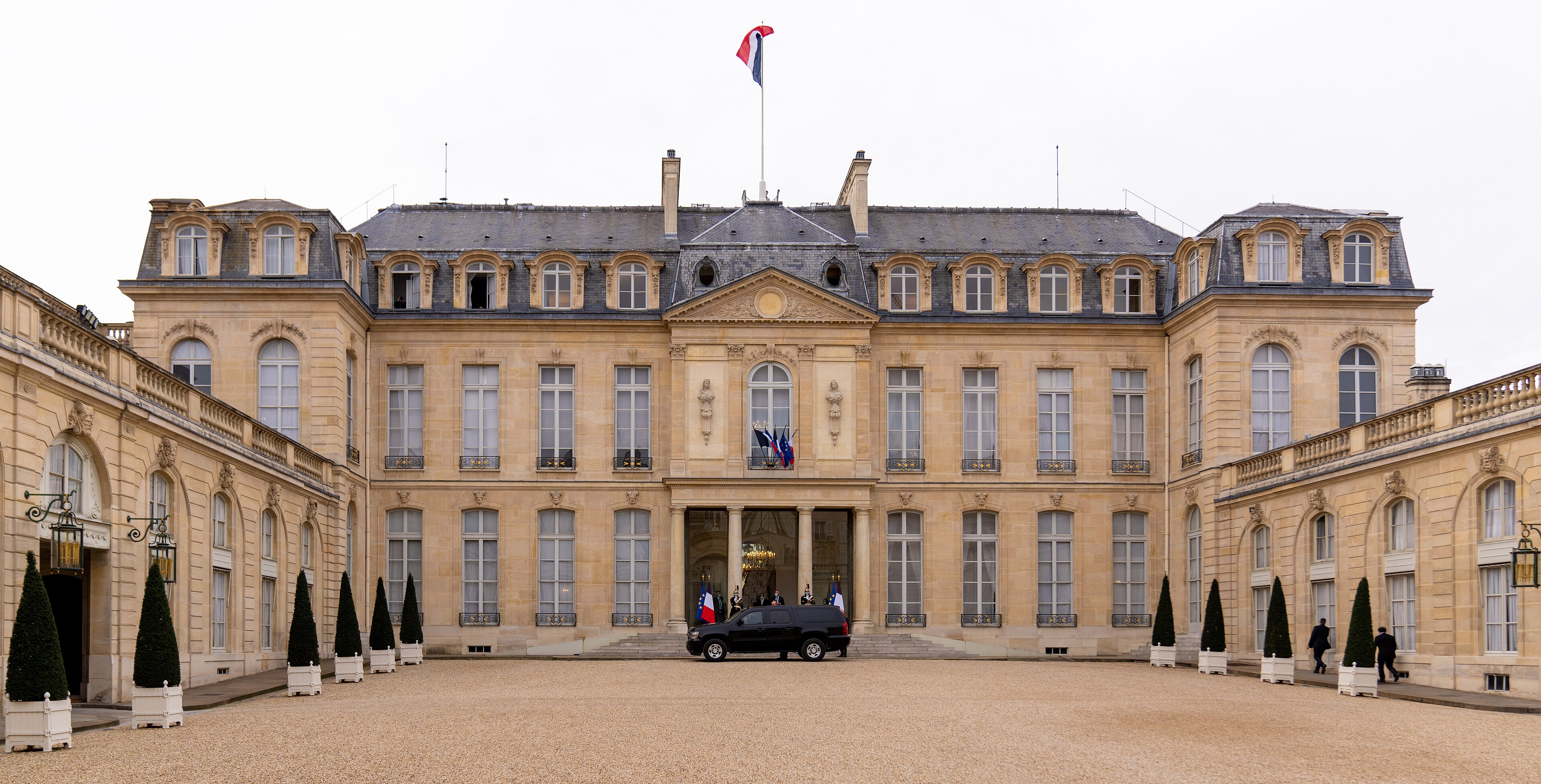 The Faubourg Saint Germain — image 1