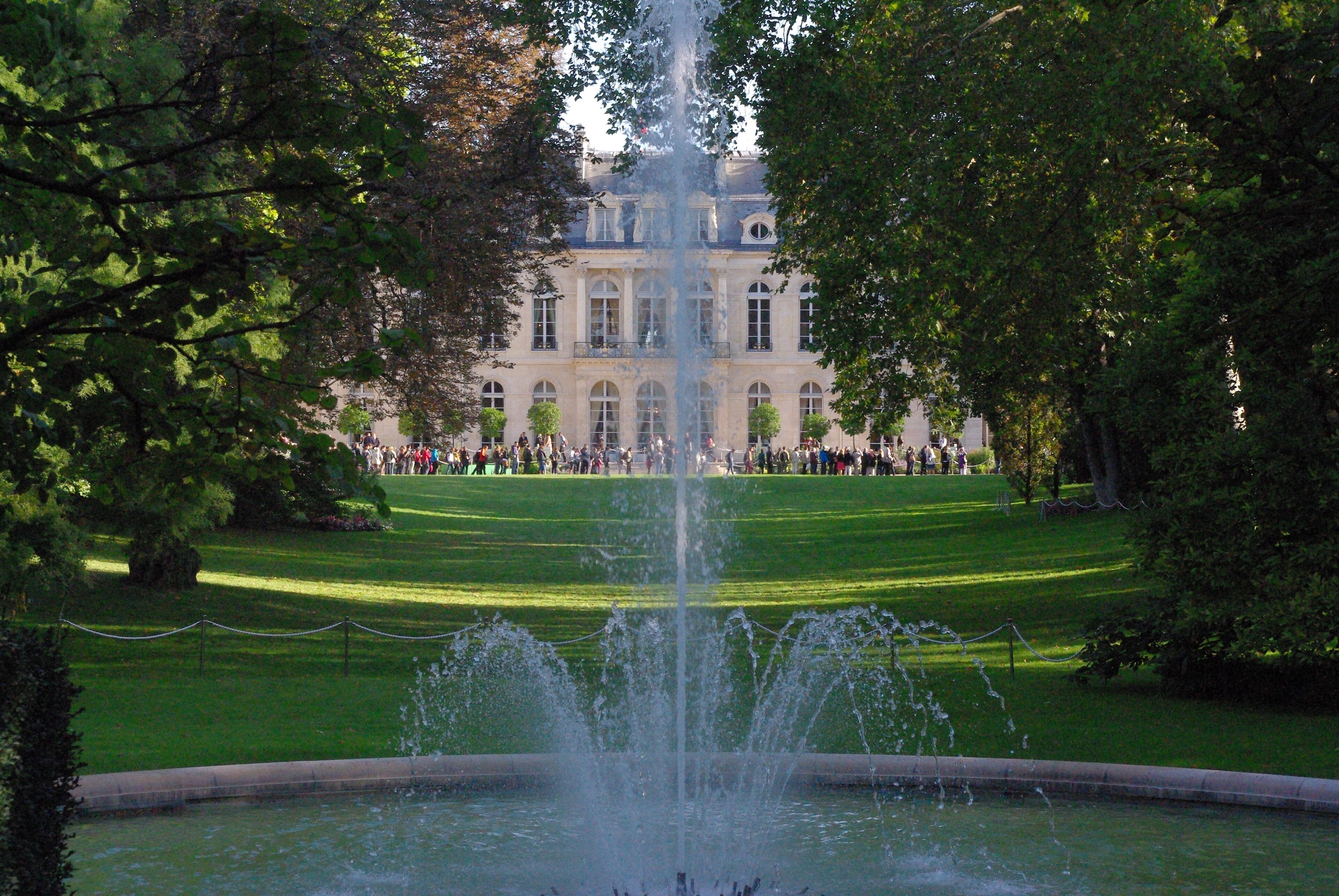 The Faubourg Saint Germain — image 13