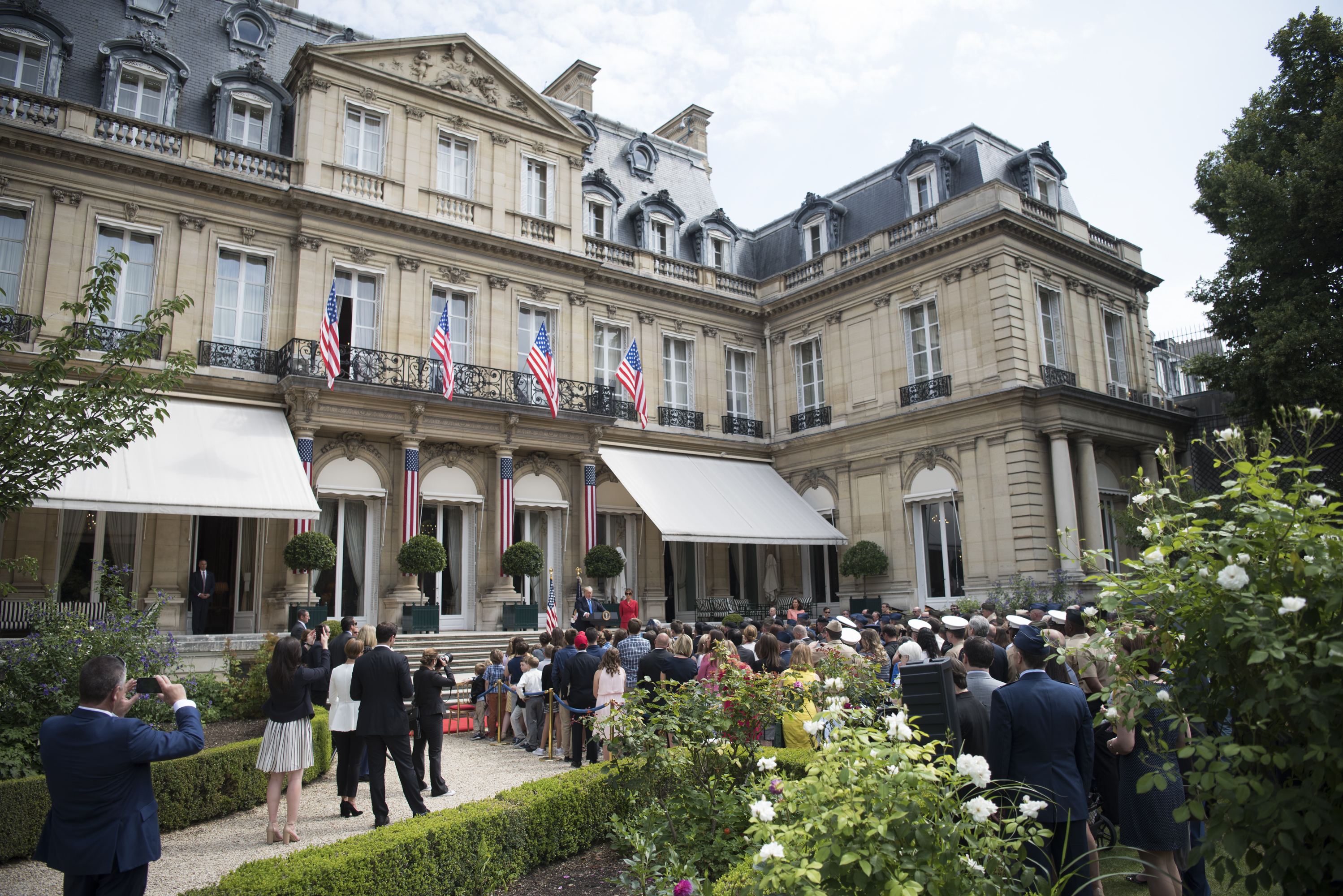 The Faubourg Saint Germain — image 24