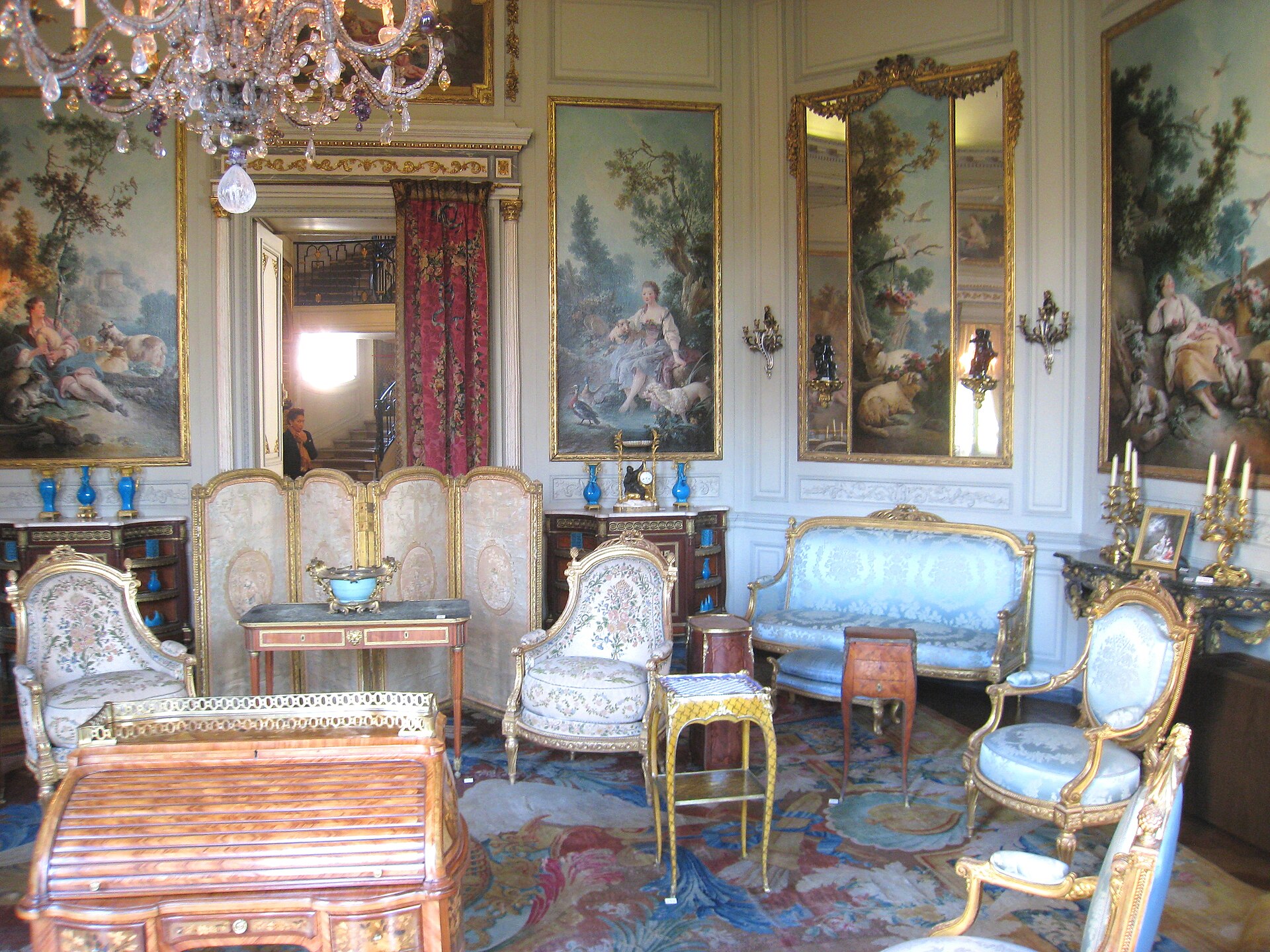 The Faubourg Saint Germain — image 10