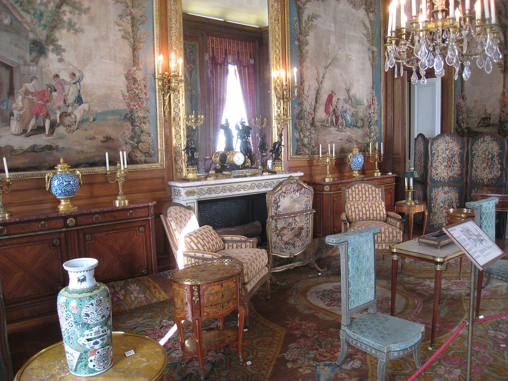 The Faubourg Saint Germain — image 6