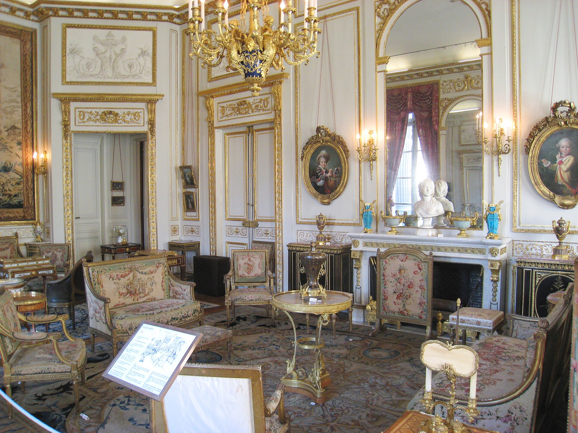 The Faubourg Saint Germain — image 7