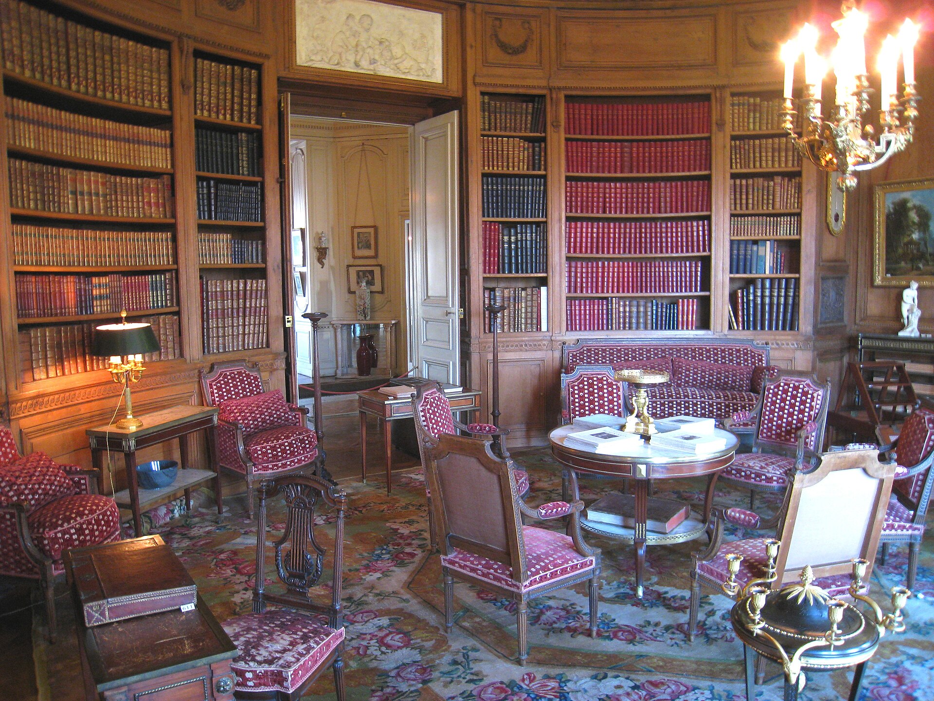 The Faubourg Saint Germain — image 8