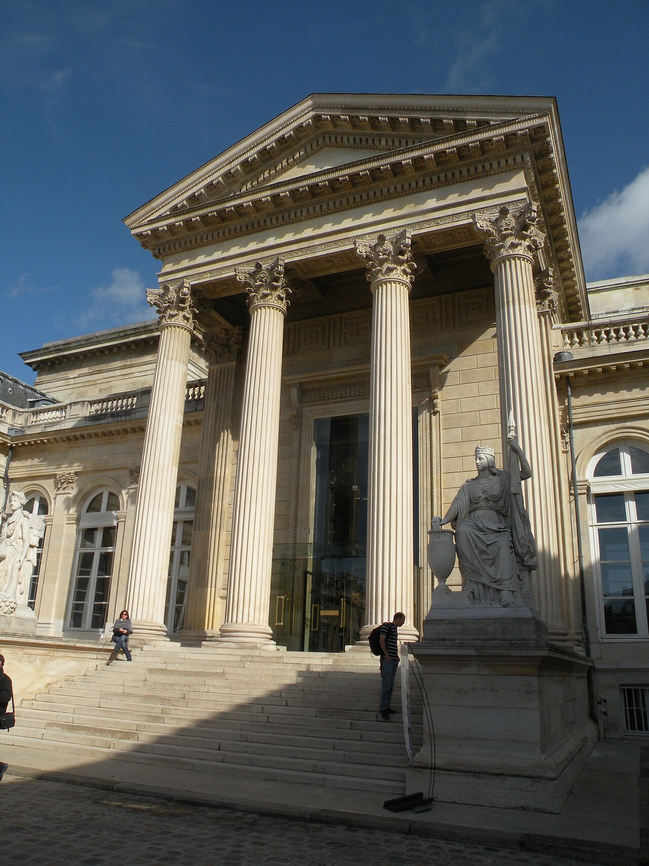The Faubourg Saint Germain — image 10