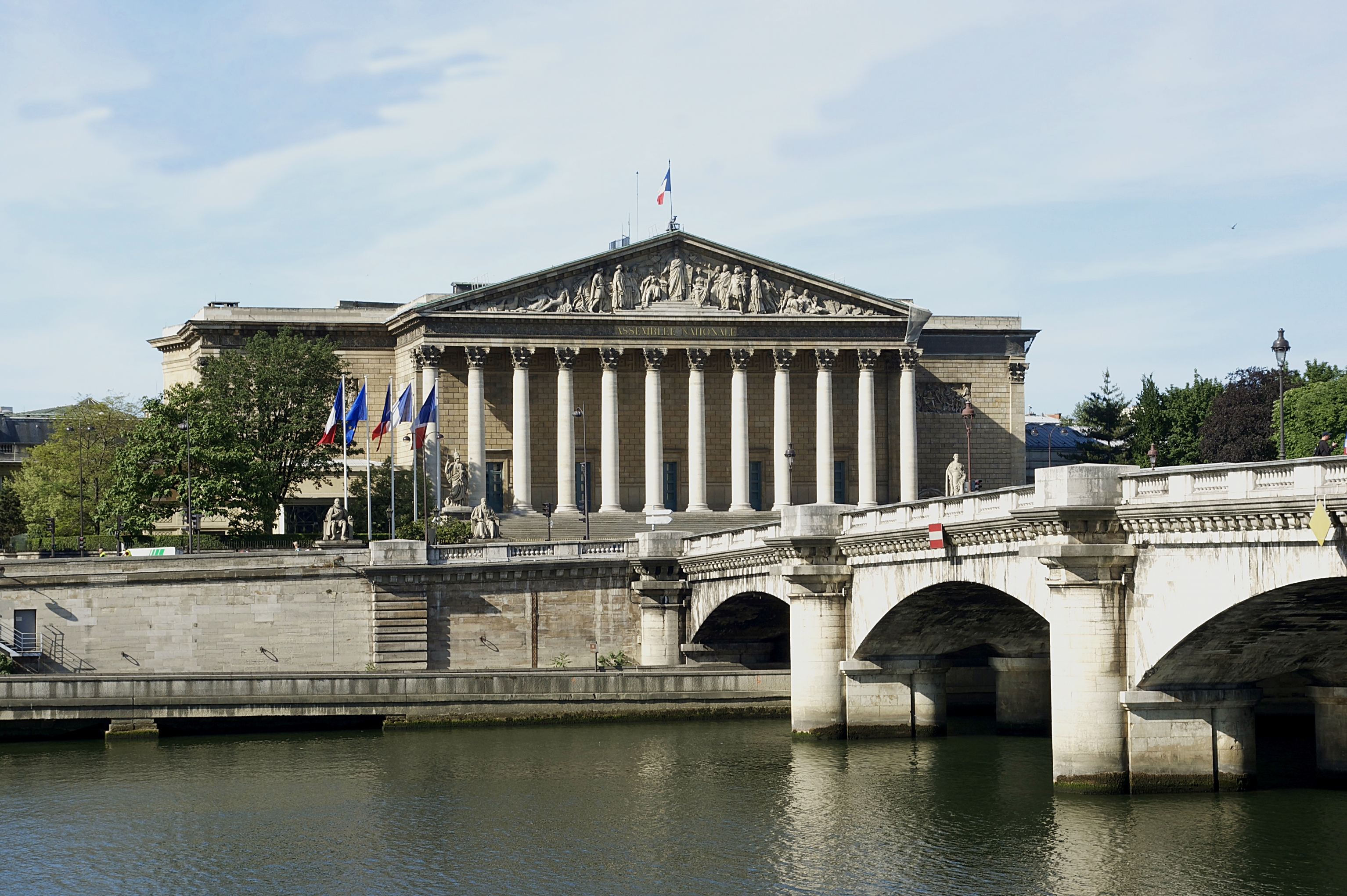 The Faubourg Saint Germain — image 12