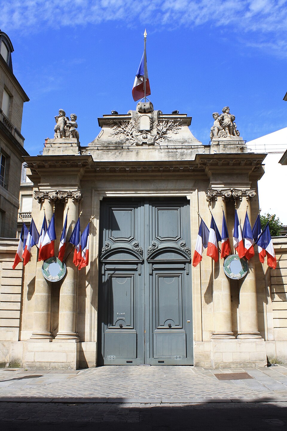 The Faubourg Saint Germain — image 2