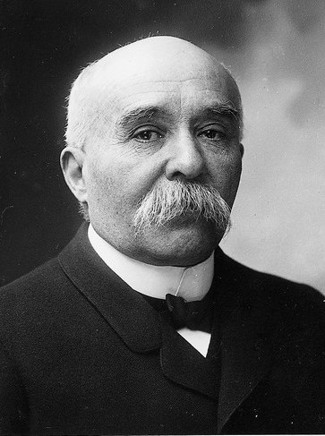 The Faubourg Saint Germain — image 12