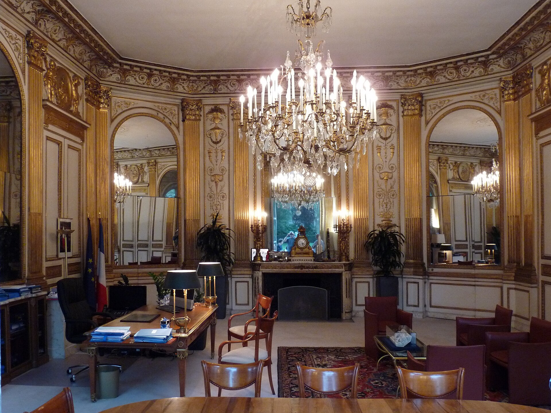 The Faubourg Saint Germain — image 4