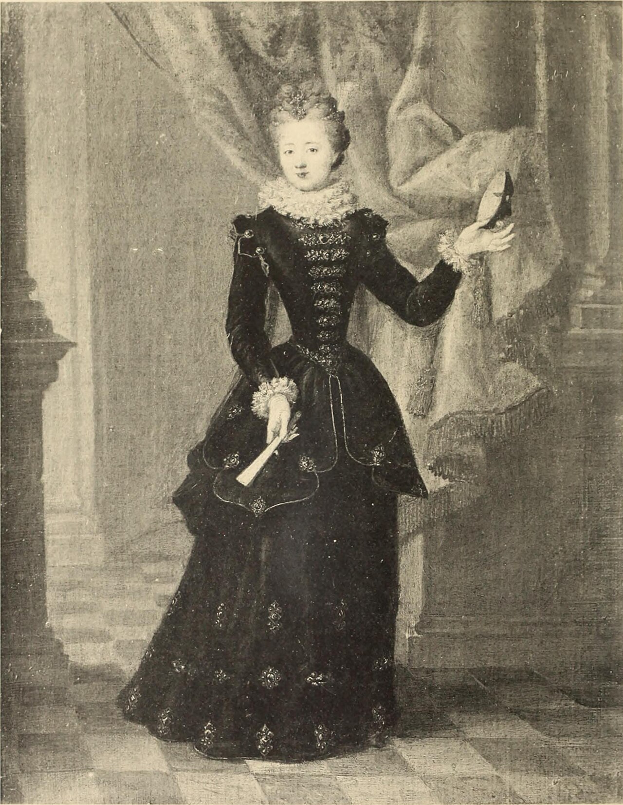 The Faubourg Saint Germain — image 5