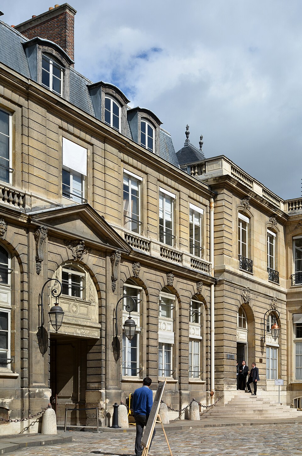 The Faubourg Saint Germain — image 3