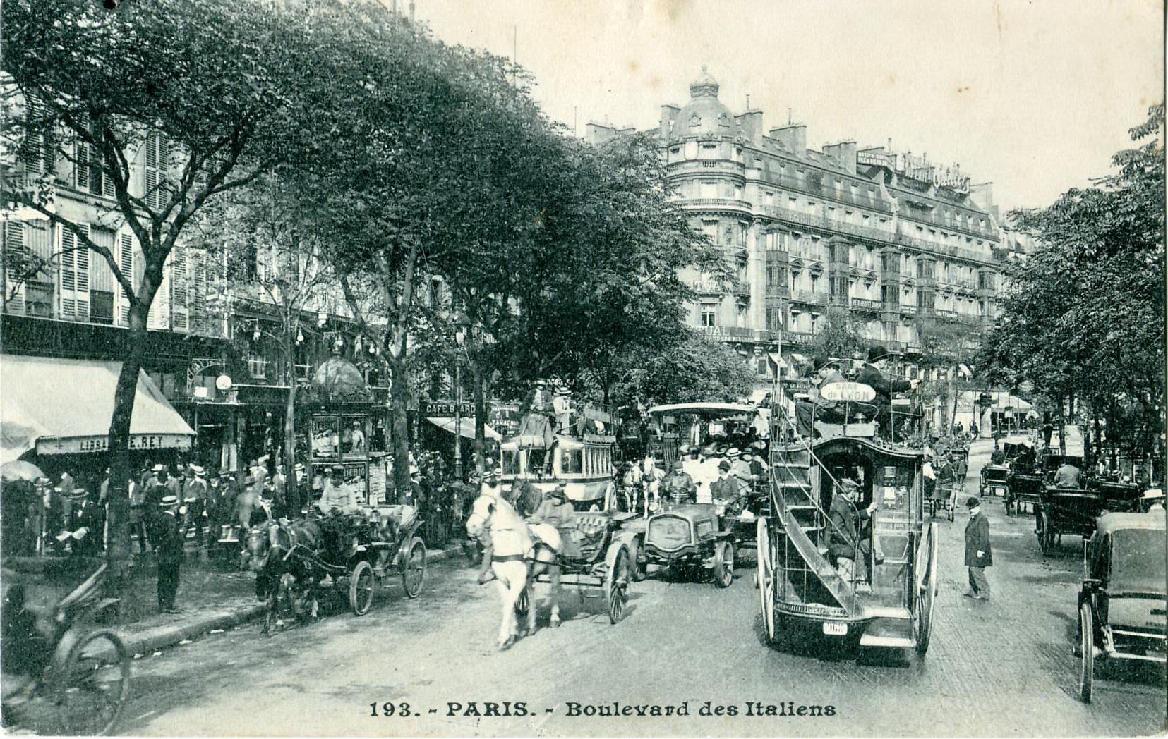 The Passages couverts & the Nouvelle Athènes — image 5