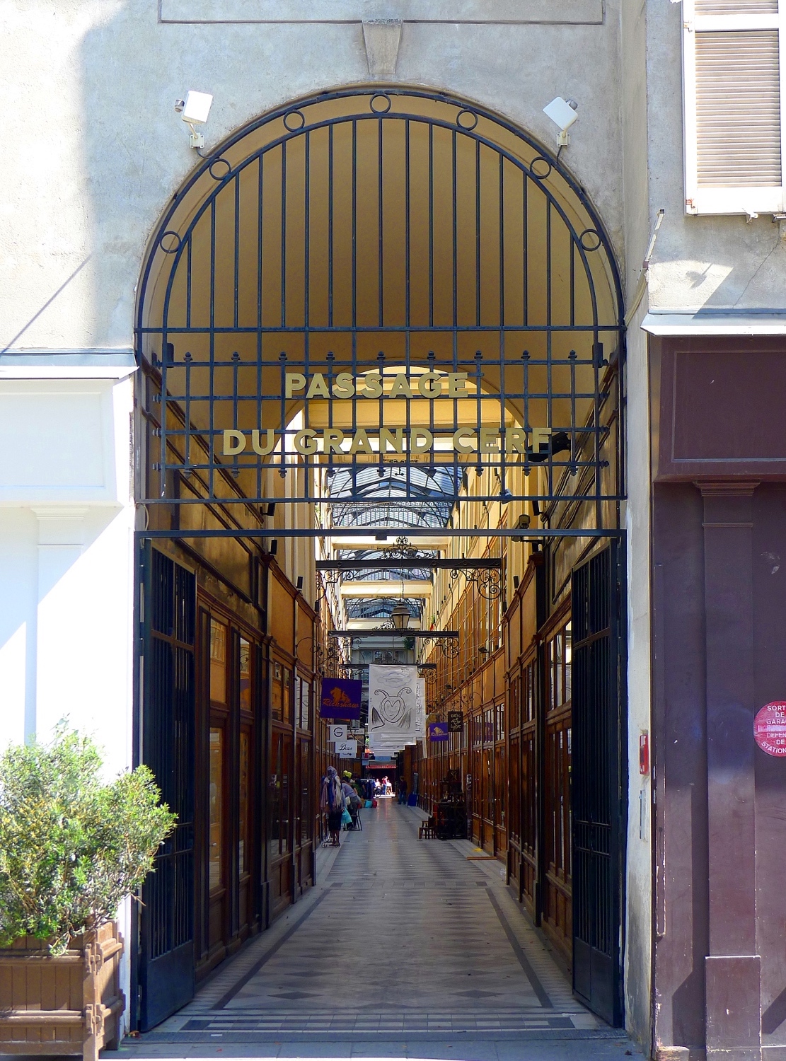 The Passages couverts & the Nouvelle Athènes — image 1
