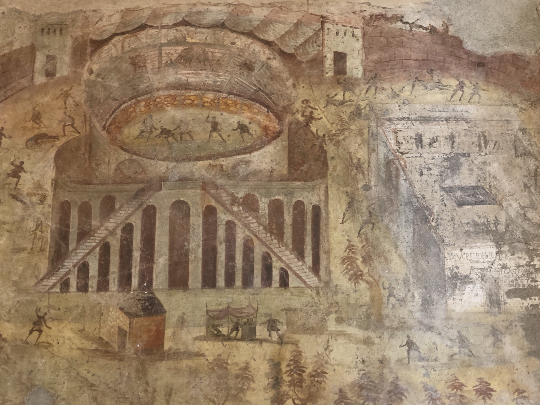 Amphitheatre — image 9