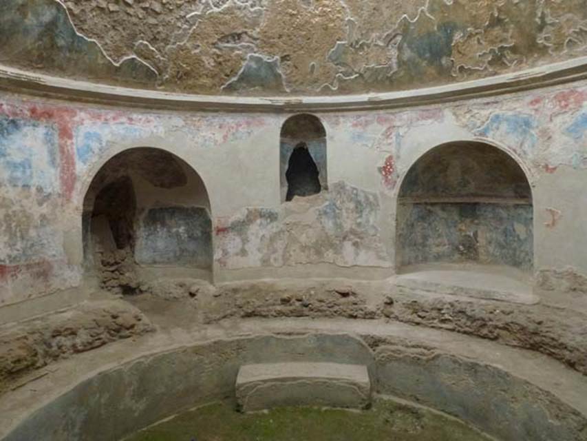 Stabian Baths — image 10