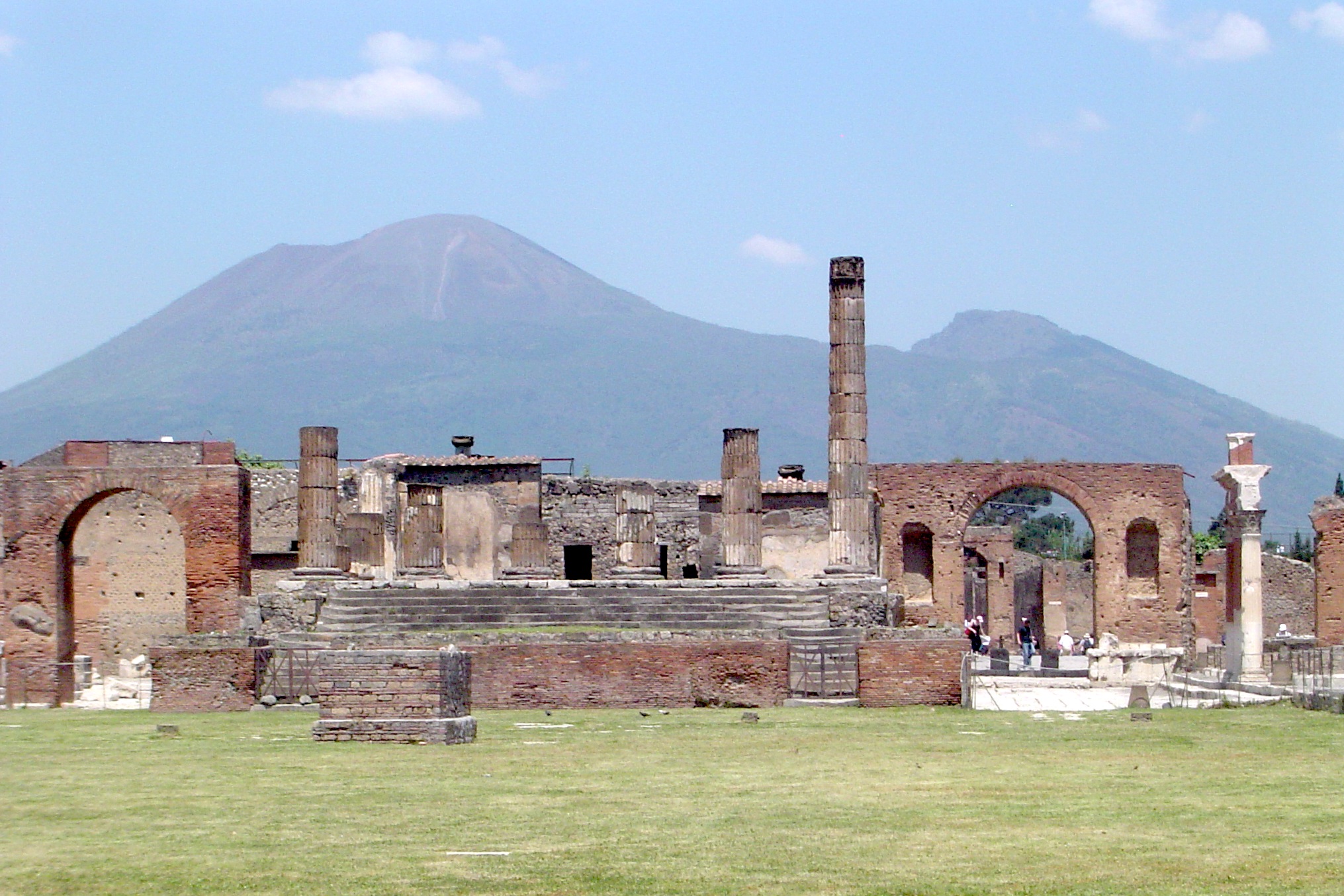 The Forum - The Place to Be — image 5