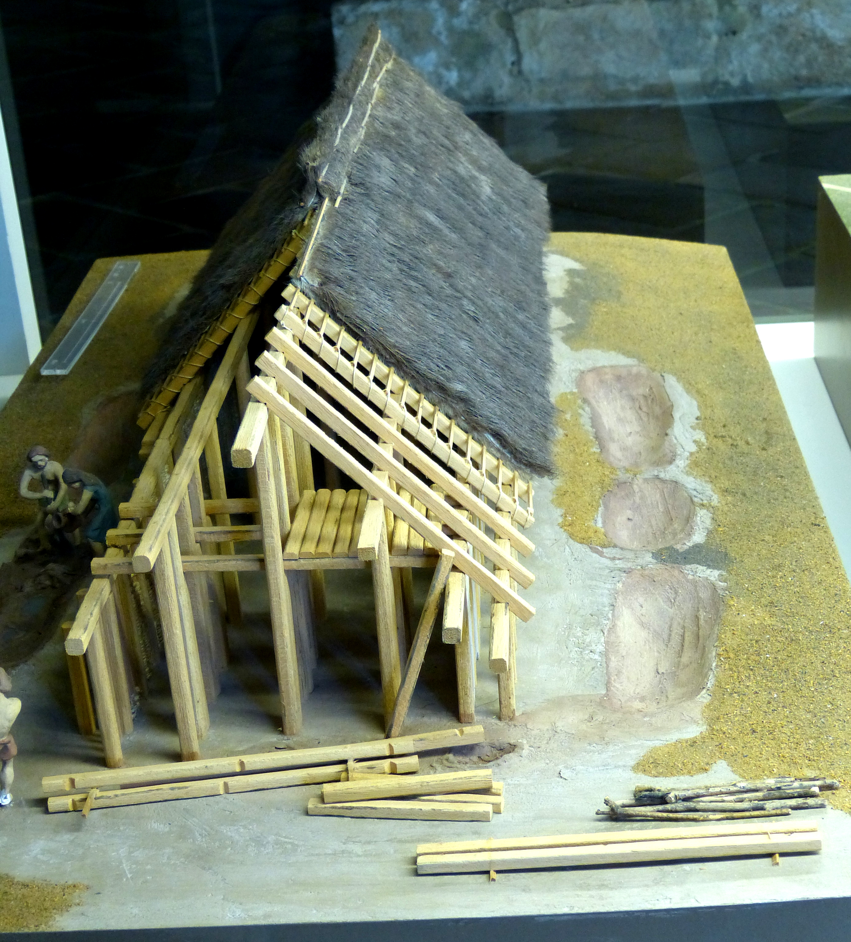 Durrington Walls - The builders' settlement — image 10