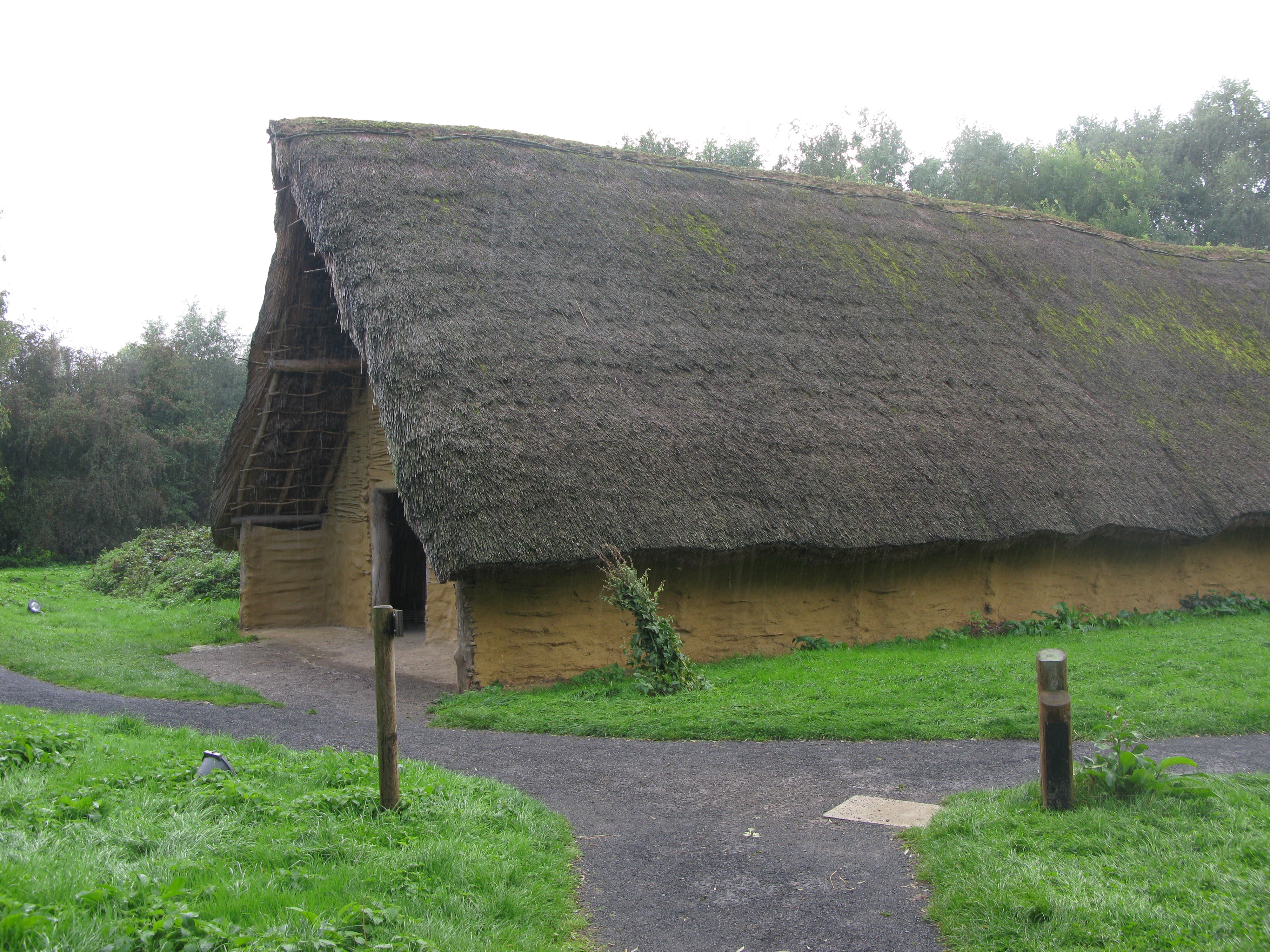 Durrington Walls - The builders' settlement — image 9