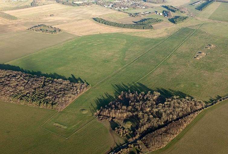 West Kennet & Normanton Down - Neolithic Long Barrows — image 2