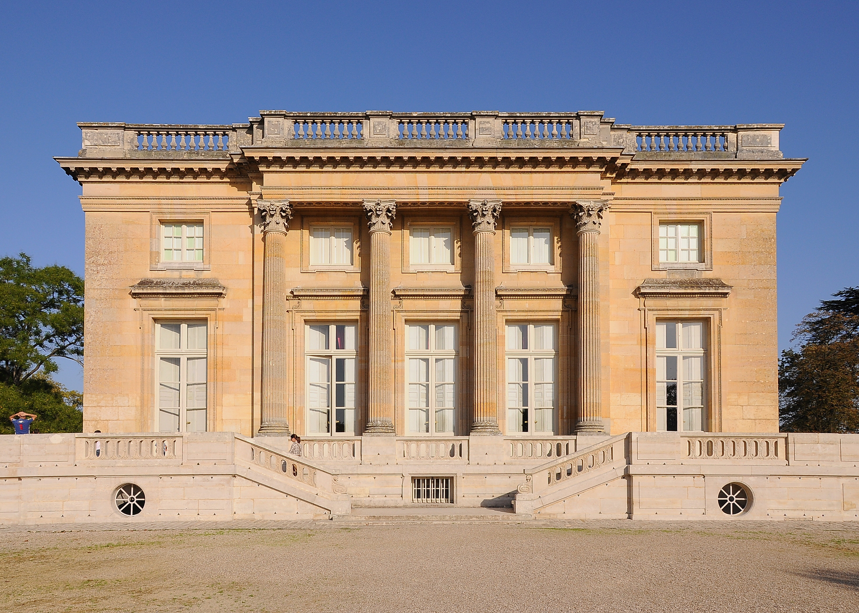 The Trianon Estate — image 6